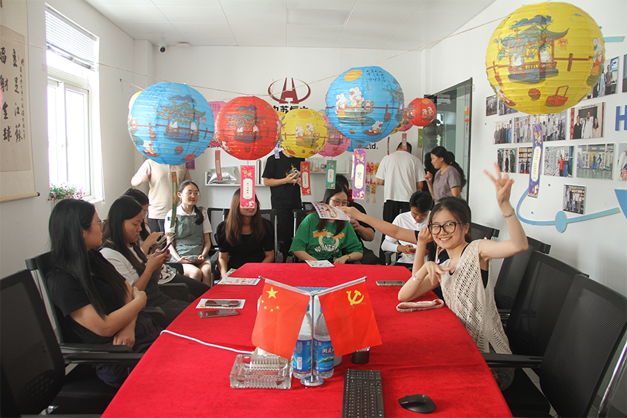 Jiangsu Luoming organizuje aktivity v polovici automatu